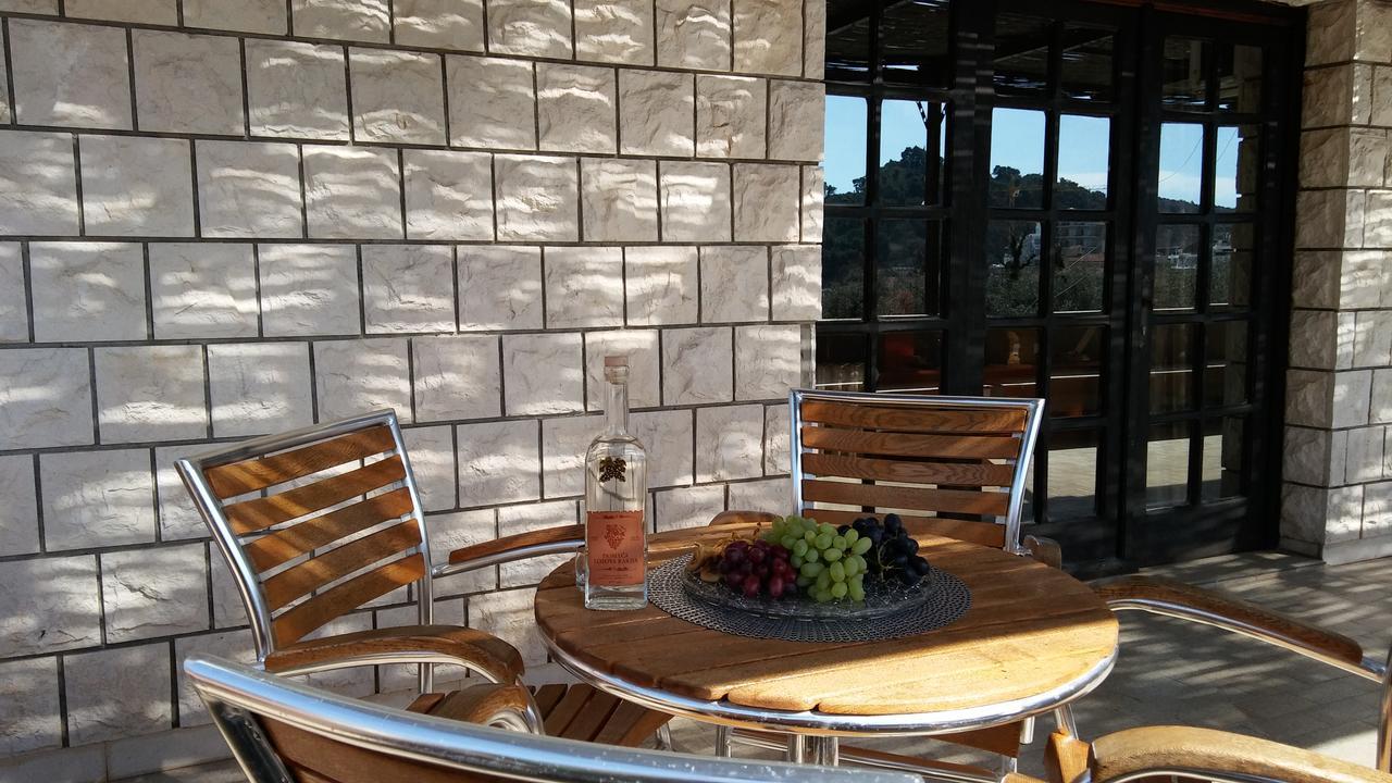 Guest House Villa Castio Petrovac Exterior foto