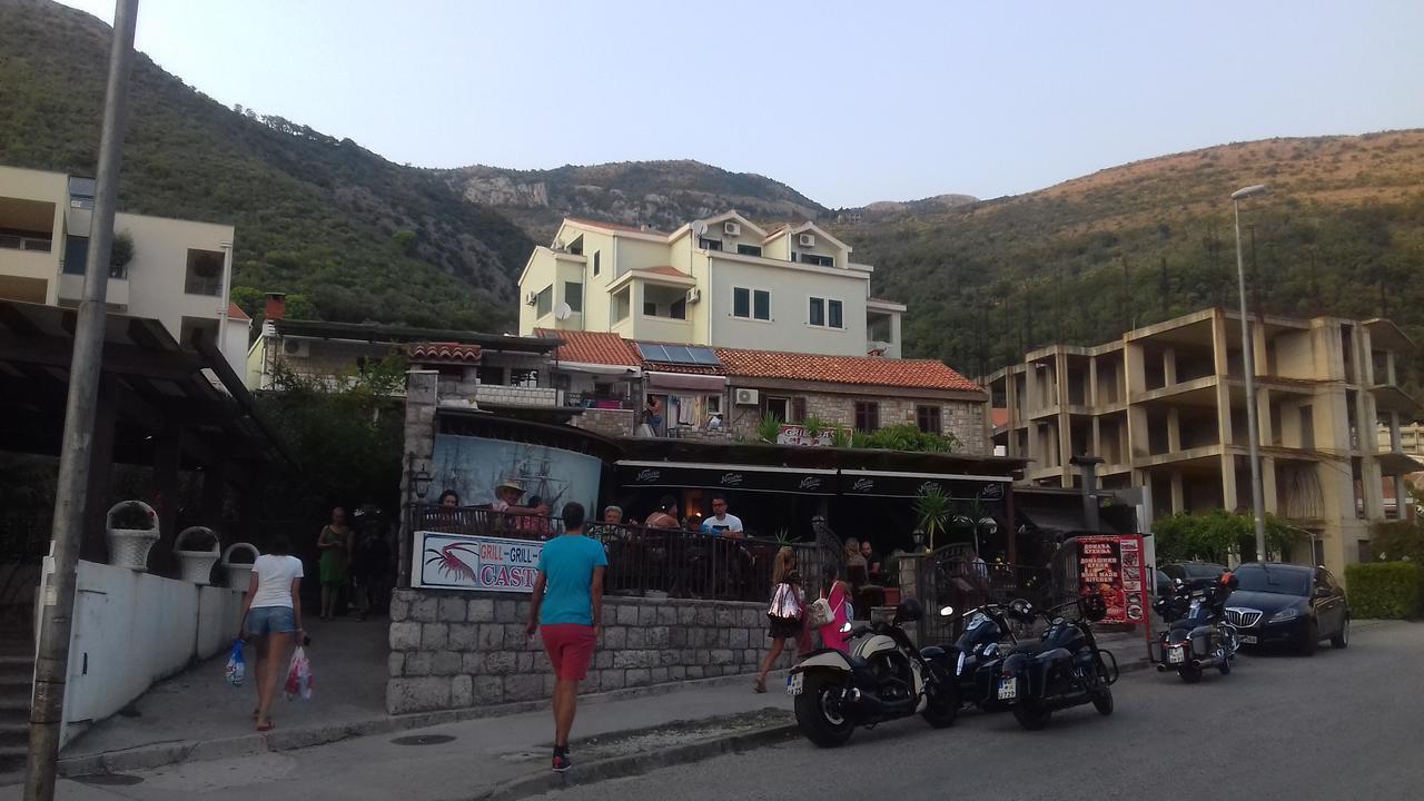 Guest House Villa Castio Petrovac Exterior foto