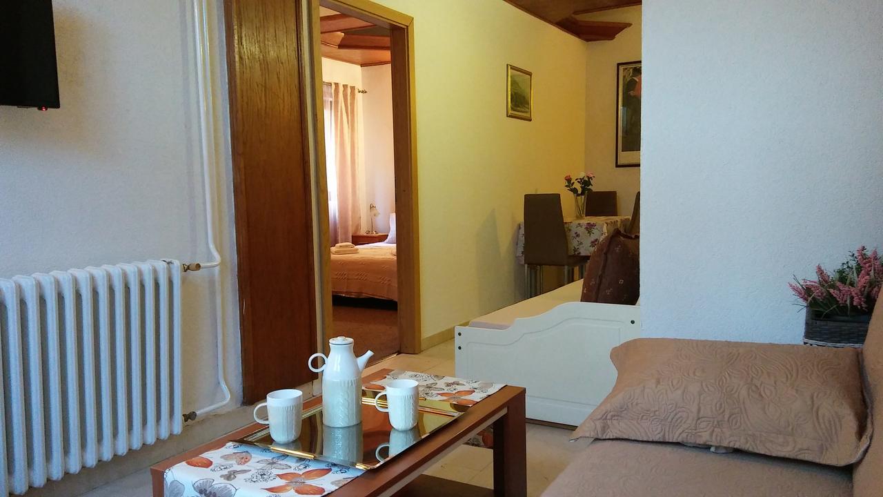 Guest House Villa Castio Petrovac Exterior foto