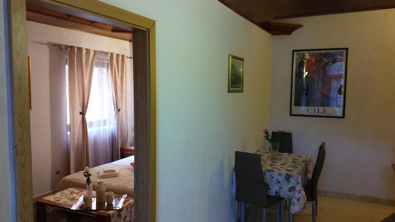 Guest House Villa Castio Petrovac Exterior foto