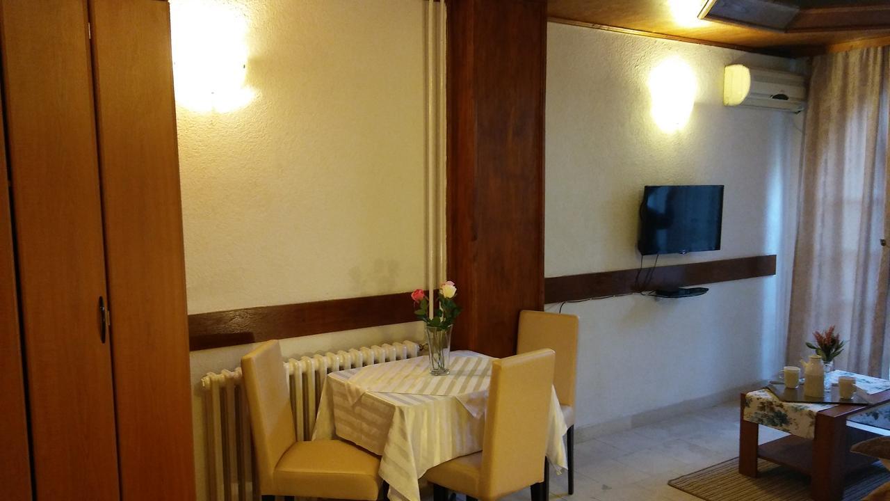 Guest House Villa Castio Petrovac Exterior foto