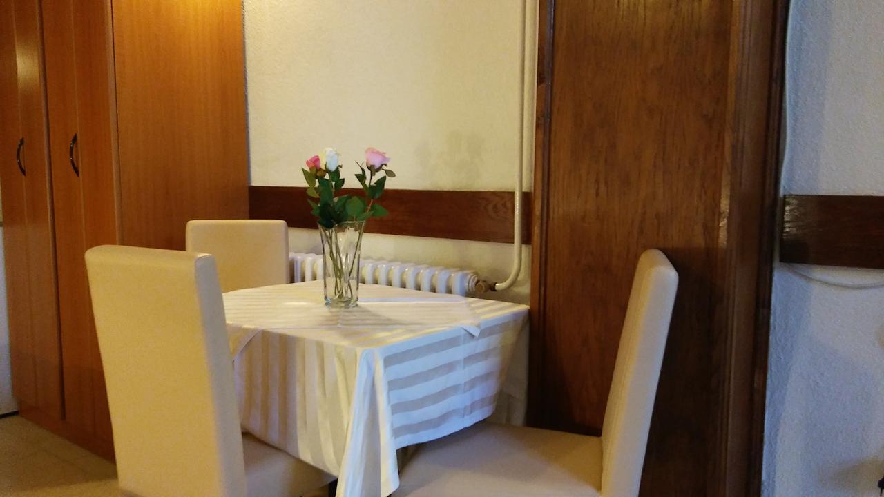 Guest House Villa Castio Petrovac Exterior foto